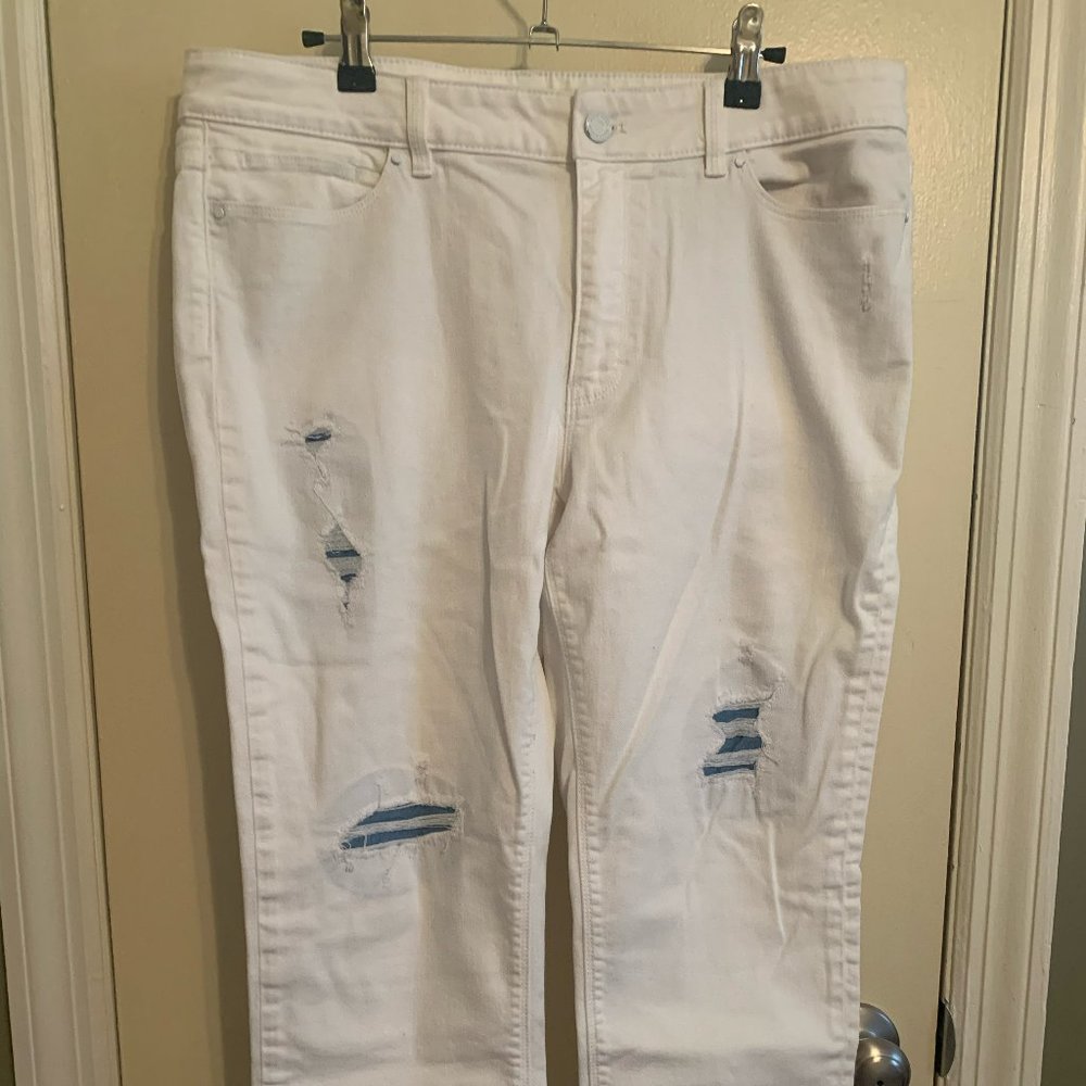 White House Black Market Straight Leg White Jeans